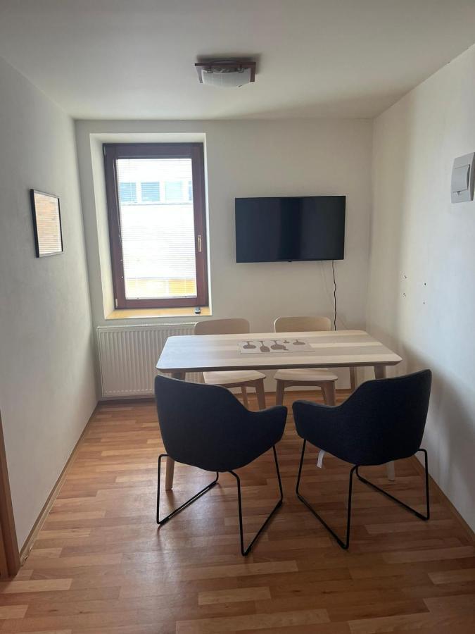 Apartman Hotel Vomocil Bystre ภายนอก รูปภาพ