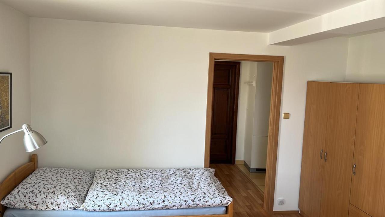 Apartman Hotel Vomocil Bystre ภายนอก รูปภาพ